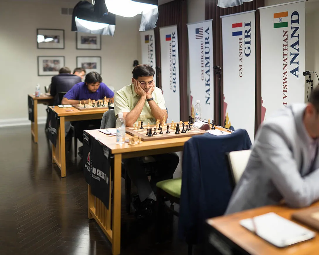 The 2015 Sinquefield Cup Commemorative Chess Set - Pieces Only - Picture 12 of 12