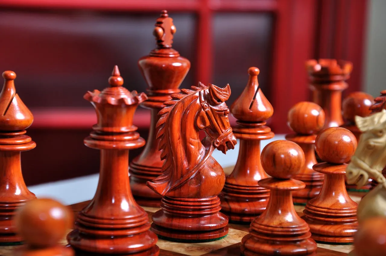 House of Staunton Preston Luxury Chess Set 4.4"