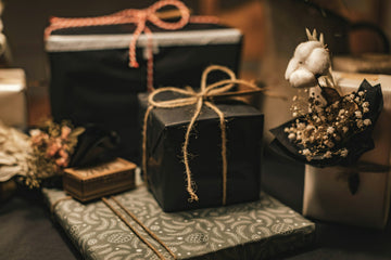 Several gifts on a table