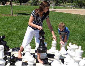 Is A Giant Chess Set Right For You?
