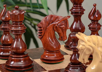 wooden-chess-pieces-knight-house-of-staunton
