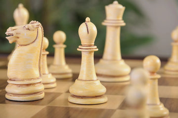 The Classical Staunton Series Chess Set & Tiroir Combination