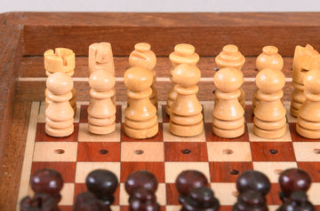 IMPERFECT - PEG WOODEN Travel Chess Set - 7