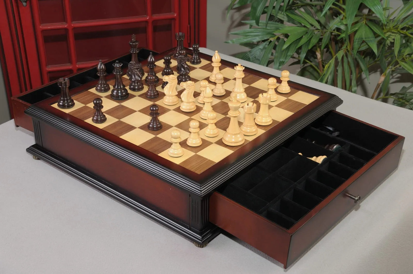 Classic Series Library Chess Set & Tiroir Combination – House of Staunton
