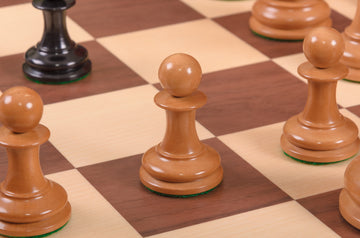 The Congress Luxury Chess Pieces - 4.4