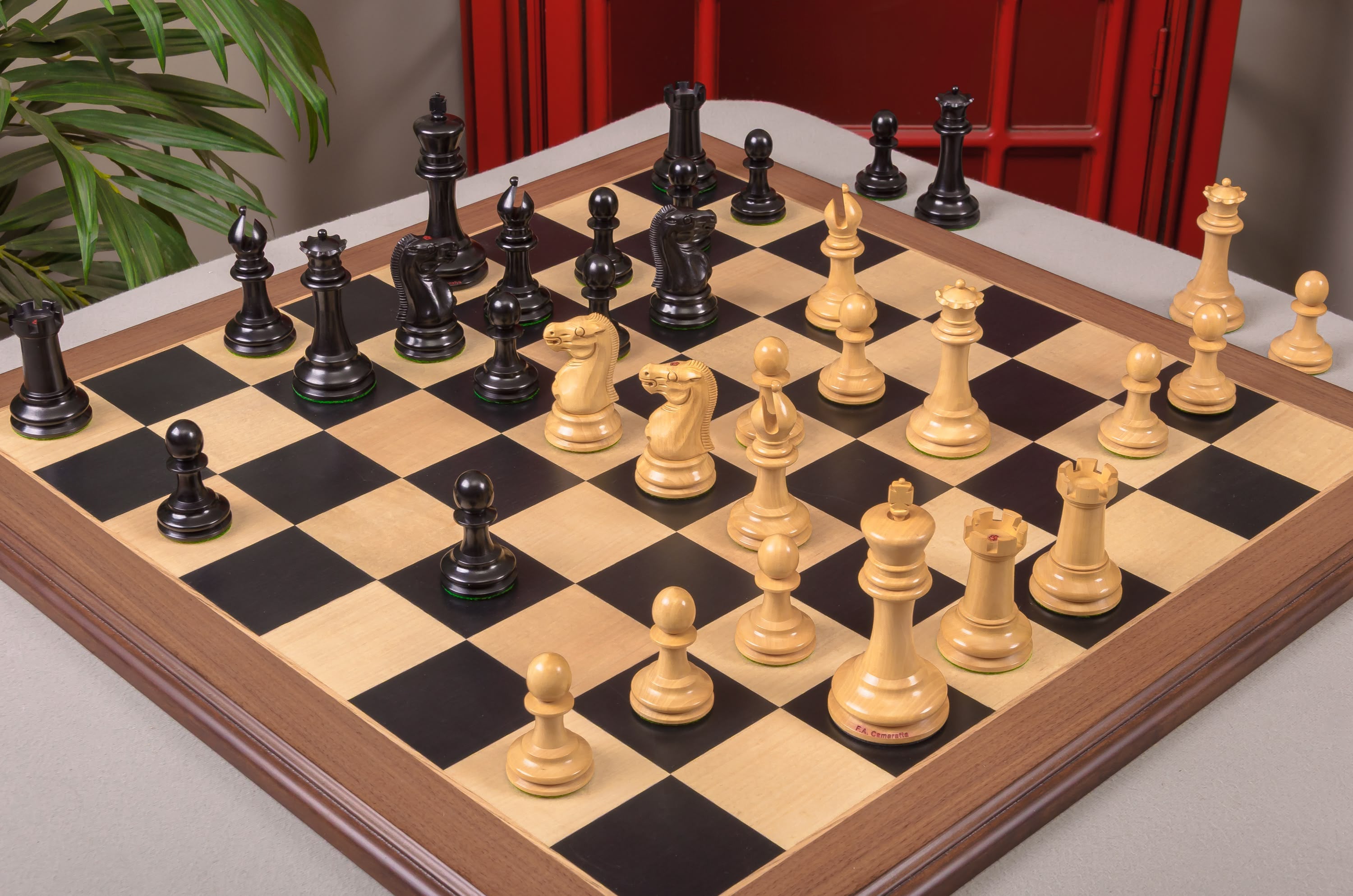 The Zukertort Luxury Chess Pieces - 4.4
