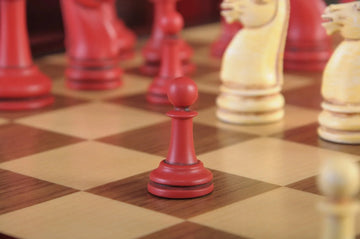 The Classical Staunton Series Chess Set & Tiroir Combination