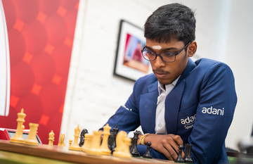 The 2026 Saint Louis Rapid & Blitz Official Series Chess Pieces - DGT-Enabled