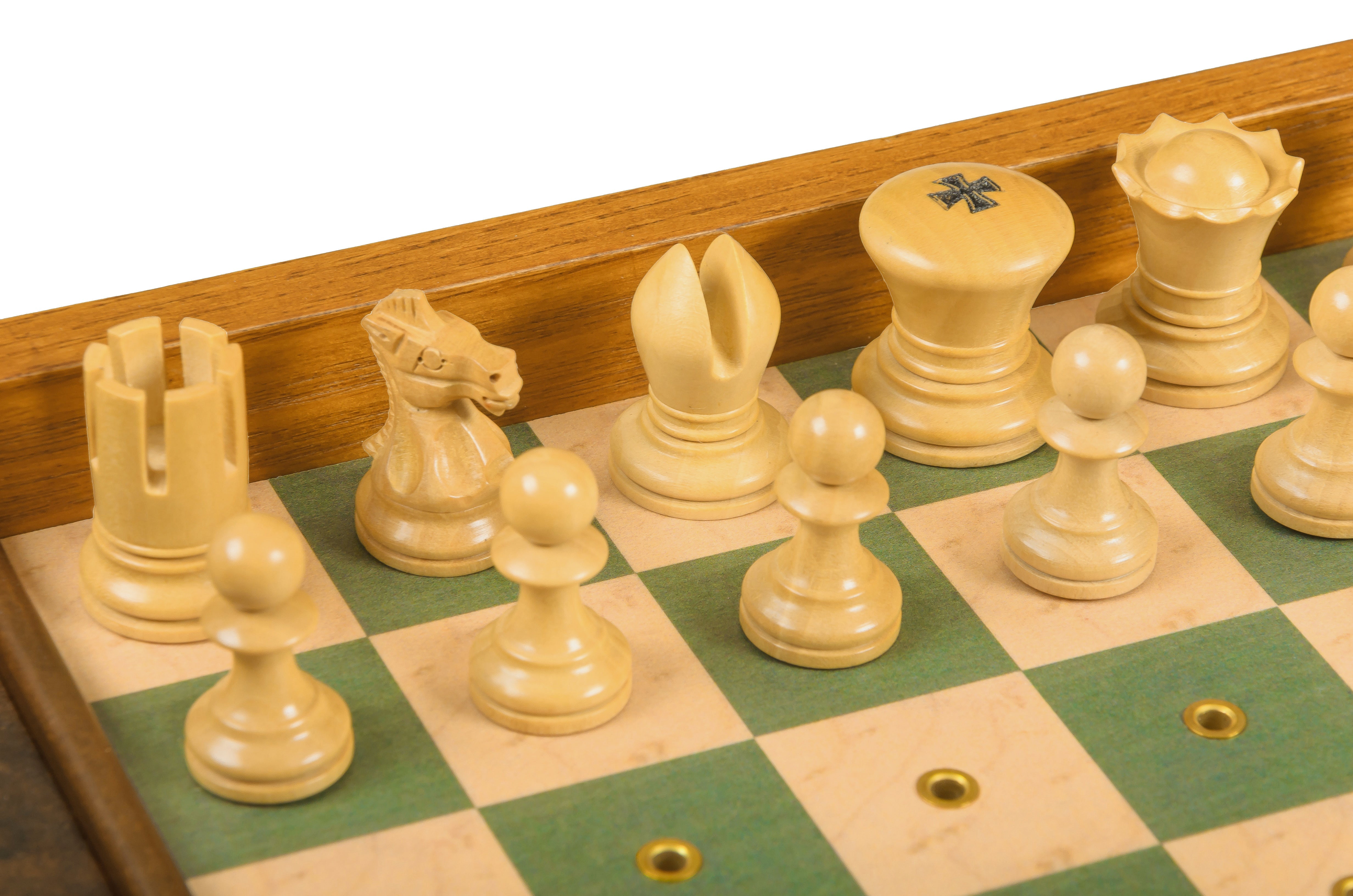 Frank Camaratta Signature Travel Chess Set – House of Staunton