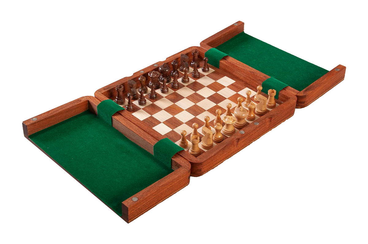 ULTIMATE WOODEN Magnetic Travel Chess Set - 10