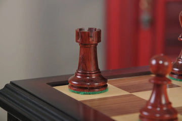 The Reykjavik II Series Library Chess Set and Tiroir Combination