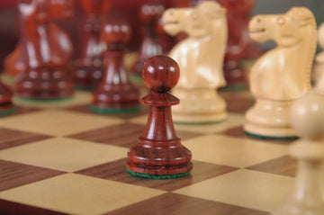 The Reykjavik II Series Library Chess Set and Tiroir Combination