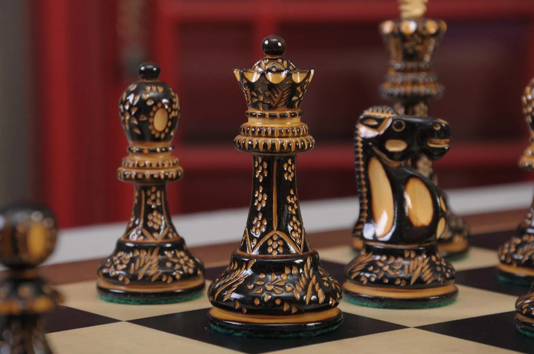 10/10まで【最終値下】新品⭐︎ロイプリChess Board ワンピ The Burnt Reykjavik II Series Chess Set and Board Combination