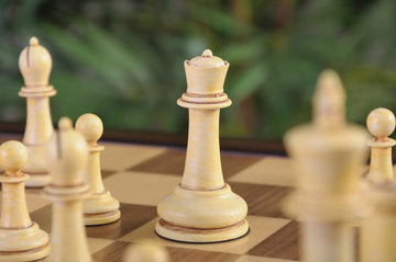 The Classical Staunton Series Chess Set & Tiroir Combination