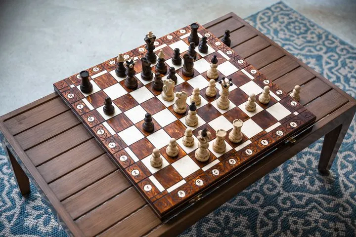 Staunton Chrome & Black Pro Plastic Chess Men Set W 18" Gloss Walnut Color Board 