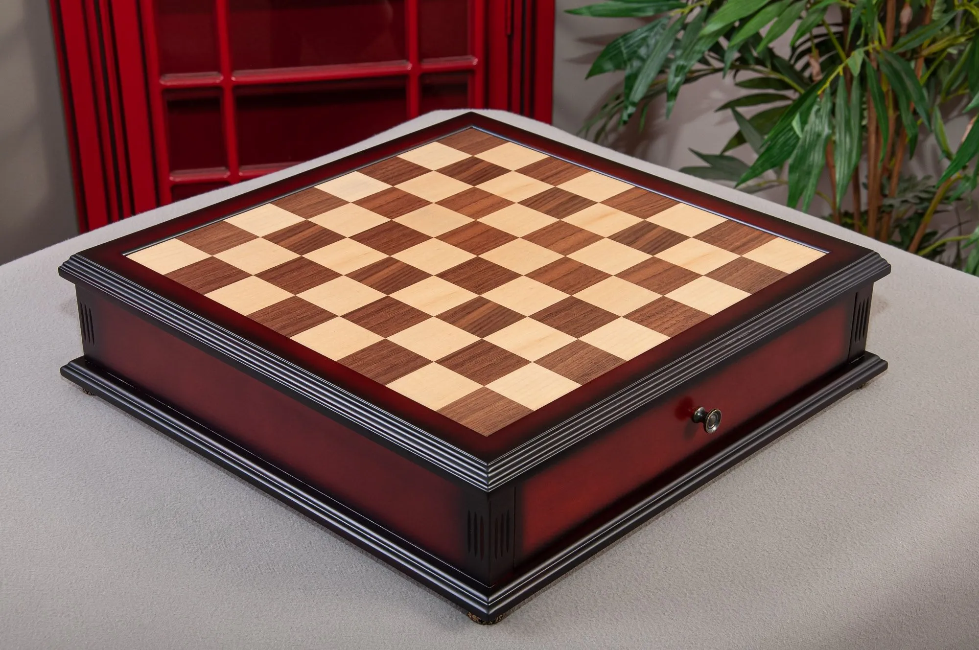 Grand English Style Chess Set with Storage Drawers – Pieces are