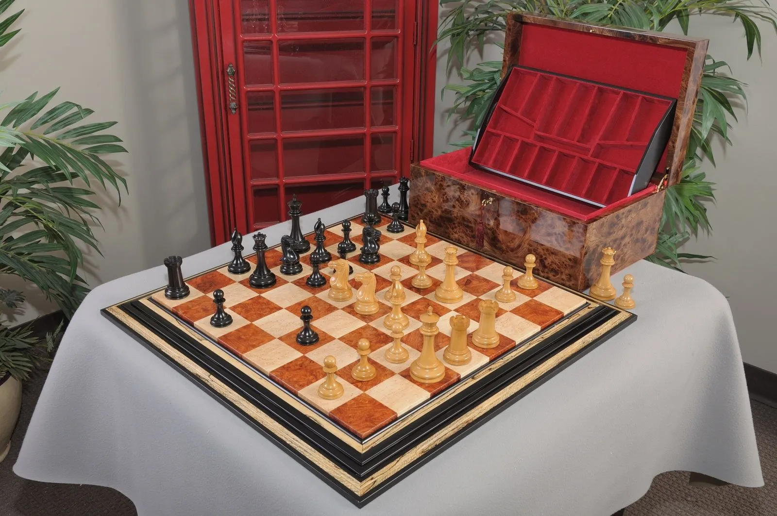 Classic Golden Black Royal Chess – Trusted Luxury Home Decor