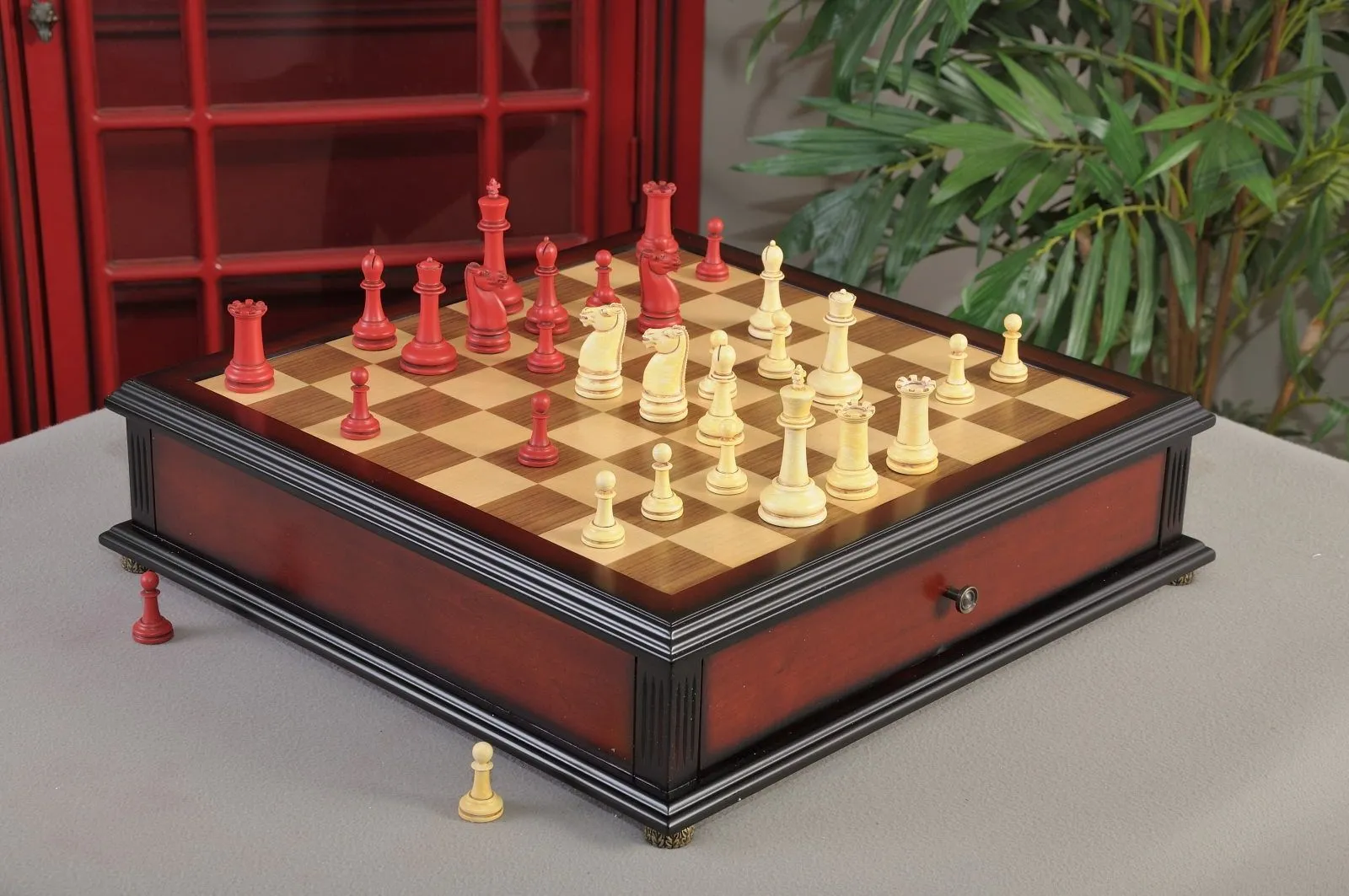 The Classical Staunton Series Chess Set and Board Combination