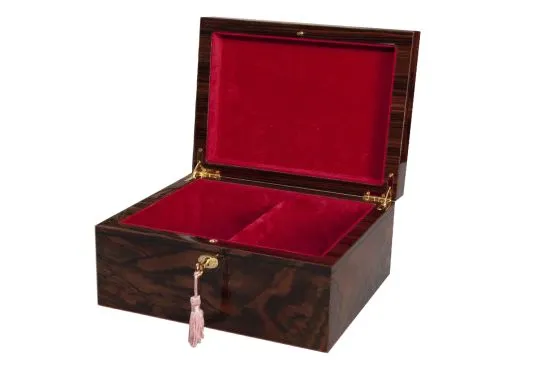 Signature Premium Chess Box - Walnut Burl 
