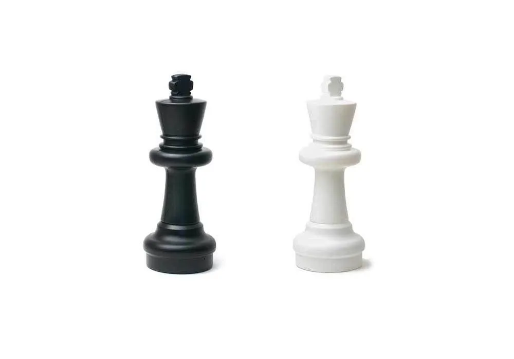 Giant Chess Pieces - Chess Pieces