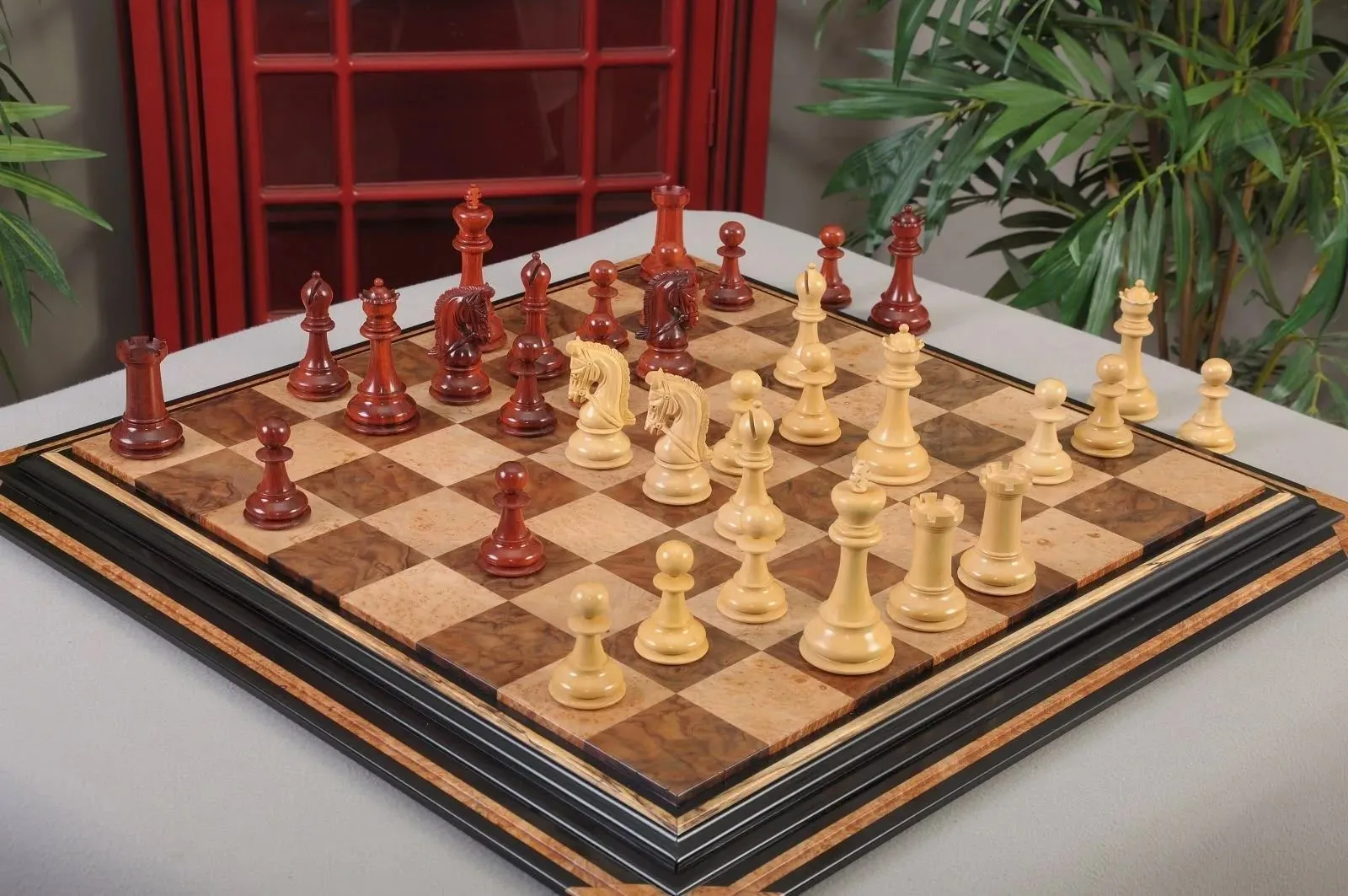 IMPERFECT - 4.4" Forever Sultan - BLOOD ROSEWOOD / BOXWOOD - Wood Chess Pieces