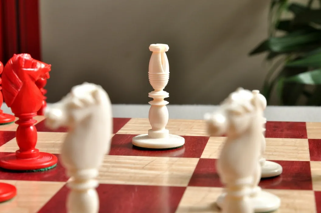 Morphy Bone Barleycorn Chess Pieces - www.