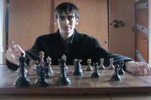 GM-Damian-Lemos-about-page-300x200.jpg